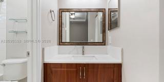 1049 NE 42nd Pl Gallery 22