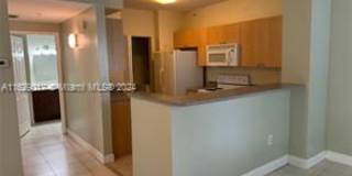 8020 North Nob Hill Road Gallery 4