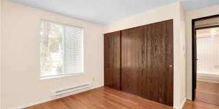 Location, Location, Location 3-bedroom Sammamish Bluffs Condo Location, Location, Location 3-bedroom Sammamish Bluffs Condo Gallery 16