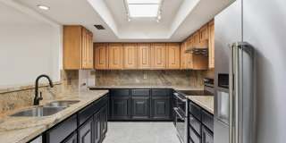 7519 N Via Camello Del Sur Gallery 4