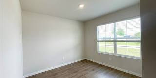 920 NE 10th Street Gallery 28