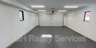 818 Union Street Gallery 24