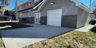 FURNISHED HOUSE! Short or Long Term! Large Newly Renovated Fully Furnished Modern 5 Bedroom Home with 3 Separate Living Rooms! Gallery 42