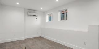 17 Kent Avenue Gallery 14