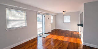 605 W MARKET Street unit: 42 Gallery 1