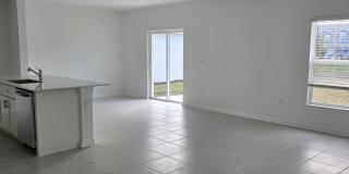 Westview Single Family Home 4 beds 2,5 Baths Gallery 32