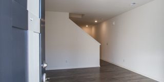 BEAUTIFUL 3BD/2.5BTH Townhome - Belmont - JULY MOVE IN BEAUTIFUL 3BD/2.5BTH Townhome - Belmont - JULY MOVE IN Gallery 3