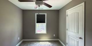 Beautiful 4 Bed 2.5 Bath Home in North Fayetteville Gallery 33
