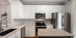 Thaxton Place Townhome Gallery 9