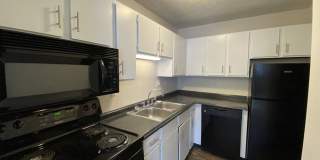 Vantage Pointe Apartments Gallery 3