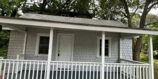 Cozy Beach Bungalow Cozy Beach Bungalow Gallery 1