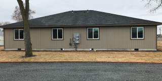 Newer Construction Duplex!! Gallery 1