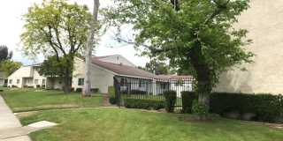 3 Bedrooms, 2.5 Bath Townhome for Lease in Ontario with Water & Trash Included Gallery 3