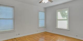 411 W Taylor Street Gallery 23