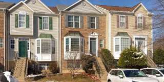 Welcome to Weston Court! This 4bd 3.5bth townhome is in the highly sought after community, The Knolls, in Crofton Village Gallery 1