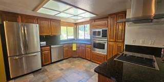 Stunning House with a Pool in West Redding Coming Available in August! Gallery 14