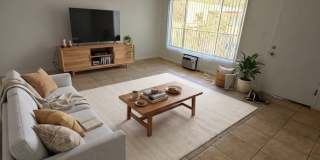 1818 West Sumac Lane Gallery 1
