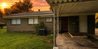 Charming 2BR-1BA Home! MOVE-IN SPECIAL + FREE 50" SMART TV! Charming 2BR-1BA Home! MOVE-IN SPECIAL + FREE 50" SMART TV! Gallery 1