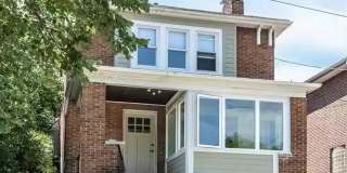 Must See 3 BD/ 2 BA located in Squirrel Hill Available 8/1/2026 Gallery 26