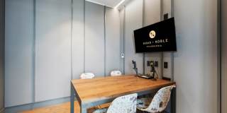 Broad + Noble Gallery 25