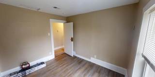 716 Pearl Street Gallery 11