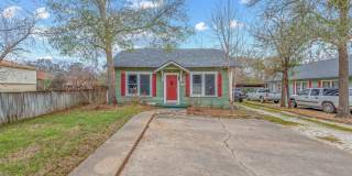 August Move In! Fantastic 3 Bed, 2 Bath in Bryan Gallery 1