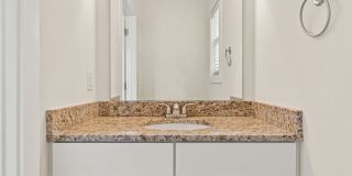 House in Kenilworth - Beautifully Refreshed! Gallery 19