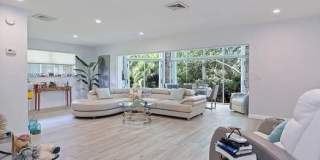 415 Pine Tree Court Gallery 1