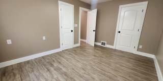 Spacious 2-Bedroom, 1-Bathroom Home AVAILABLE NOW!! Gallery 18