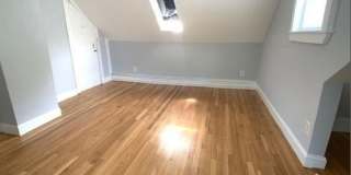 323 Bainbridge St Gallery 18