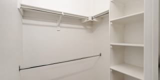 Stunning 2 Bedroom 2 Bathroom condo In Aurora with a garage! Gallery 13