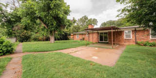 4505 UNIVERSITY AVENUE Gallery 30