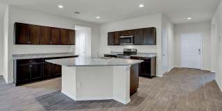 4 BR / 2 BA - 2032 SF in Seguin - Arroyo Ranch! Gallery 8