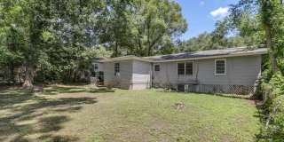 4 bed 2 bath house, Walk to Stadium!! Available July 2026 Gallery 7