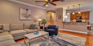 6211 South MacDill Avenue Gallery 6