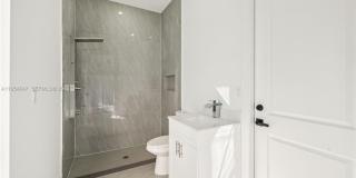 4402 E 19th Street Gallery 21