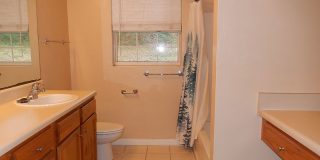 Walk to FSU! 4/2 w/ 2 Living Spaces, Wood Floors, Large Yard, & Washer/Dryer! Avail Aug 6th for $1825/month! Gallery 16