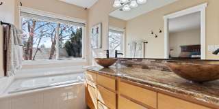 Stunning SE Gresham Home w/ Huge Bonus Room! Gallery 18
