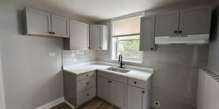 2417 W Farragut 2417 W Farragut Gallery 1