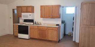 1 Bedroom Efficiency on Wawasee - Year Round Rental! Gallery 1