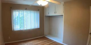 BEAUTIFUL WOOD FLOORS IN THIS- 5 BED 2 BATHROOM- Includes maid service Gallery 39