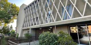 511 N Kenmore Avenue Gallery 8
