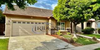 Beautiful 3 bedroom, 2 house Gallery 1
