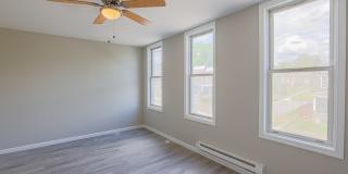 2819 Presbury Street Gallery 21