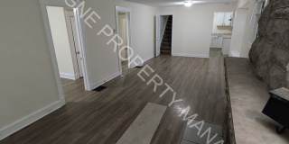 3 Bedroom Home, centrally located in the heart of Kansas City Gallery 4