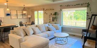 Fully Furnished 3 Bed / 2 Bath Home in Nixa Gallery 10