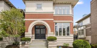 1308 S Plymouth Court Gallery 1