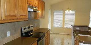 Three Bedroom in Mustang School District on One Acre. Three Bedroom in Mustang School District on One Acre. Gallery 6