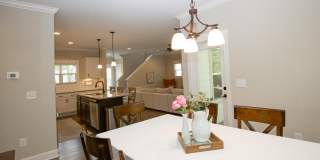 595 E L Ives Drive Gallery 22