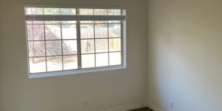 Remodeled End-Unit Townhome @ Village at Elk Run | 3 Bed, 2.5 Bath + 2-Car Garage Gallery 14